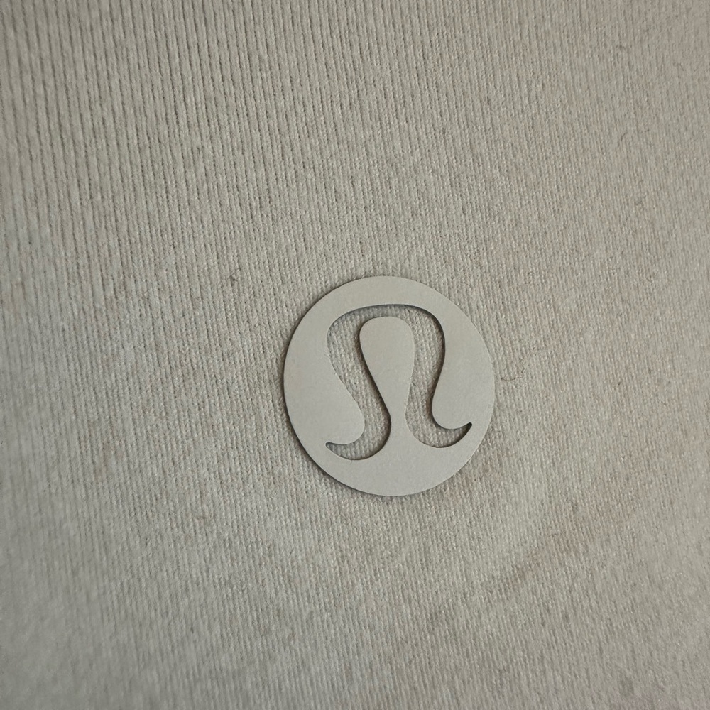 Lululemon oversized white long sleeved top - Picture 2 of 6